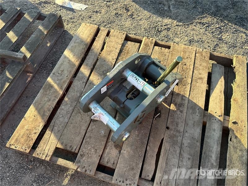  Wacker-neuson 50z3 10 in Quick Coupler - Fits Wack موصلات سريعة