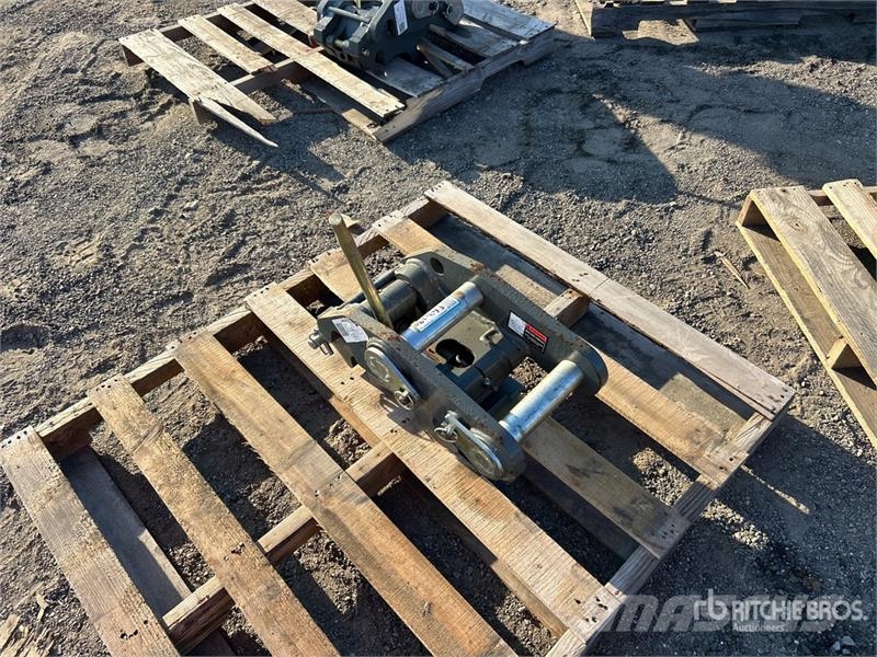  Wacker-neuson 50z3 10 in Quick Coupler موصلات سريعة