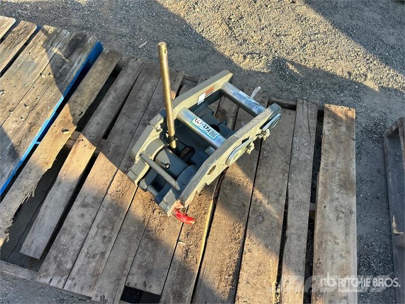  Wacker-neuson 50z3 10 in Quick Coupler - Fits Wack موصلات سريعة