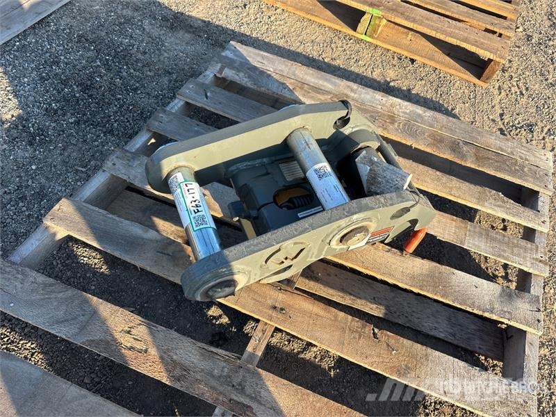 Wacker-neuson 50z3 10 in Quick Coupler موصلات سريعة