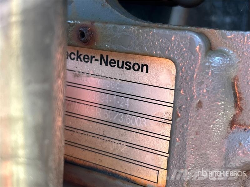 Wacker-neuson 50z3 10 in Quick Coupler موصلات سريعة