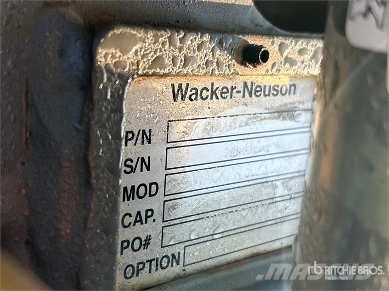 Wacker-neuson 50z3 10 in Quick Coupler موصلات سريعة