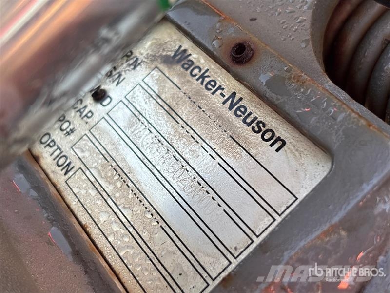 Wacker-neuson 50z3 12 in Quick Coupler موصلات سريعة