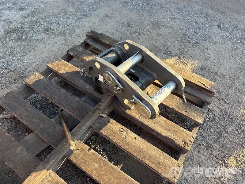  Wacker-neuson 50z3 12 in Quick Coupler موصلات سريعة