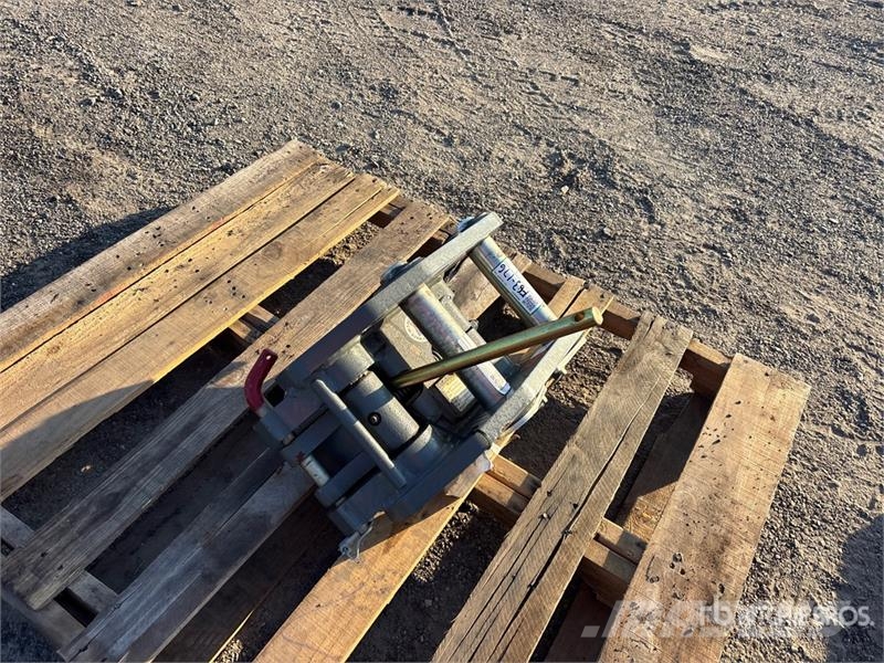 Wacker-neuson 50z3 12 in Quick Coupler موصلات سريعة