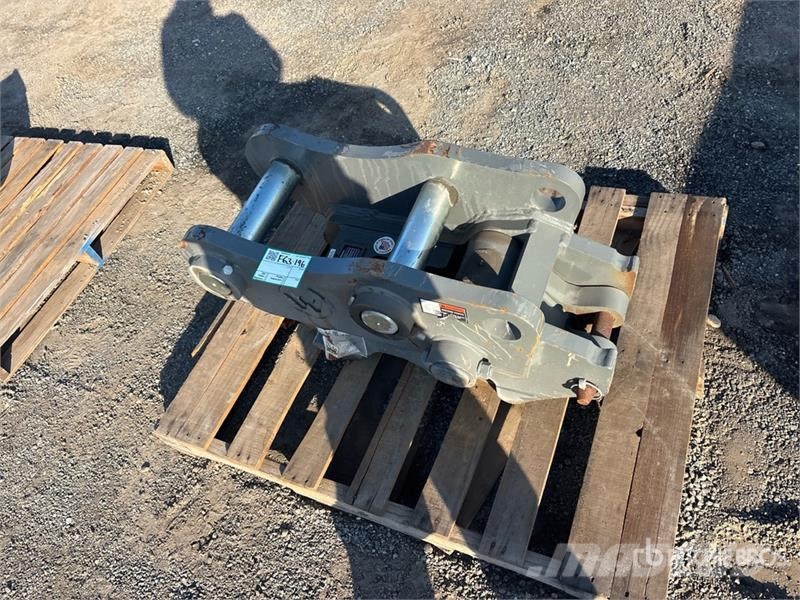Wacker-neuson Et140 18 in Quick Coupler موصلات سريعة