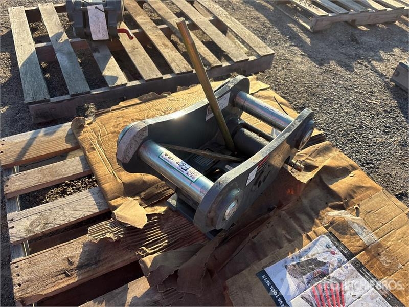  Wacker-neuson Et65 12 in Quick Coupler موصلات سريعة