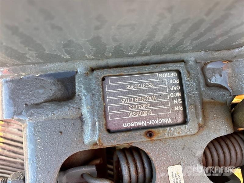  Wacker-neuson Et65 12 in Quick Coupler موصلات سريعة