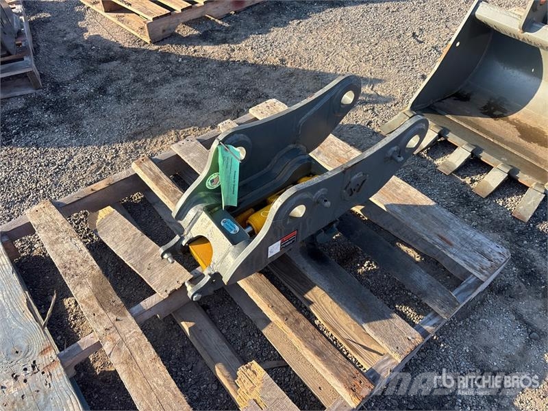 Wacker-neuson Et65 12 in Quick Coupler موصلات سريعة