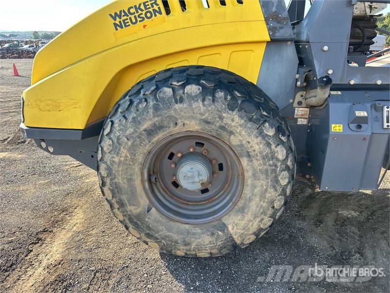 Wacker RC-110 Smooth Drum Compactor Single drum rollers