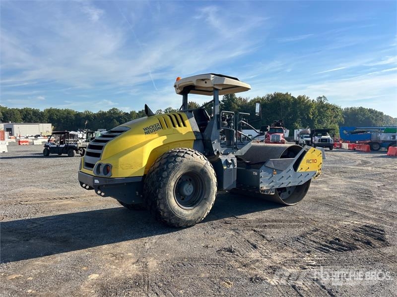 Wacker RC-110 Smooth Drum Compactor Walzenzüge