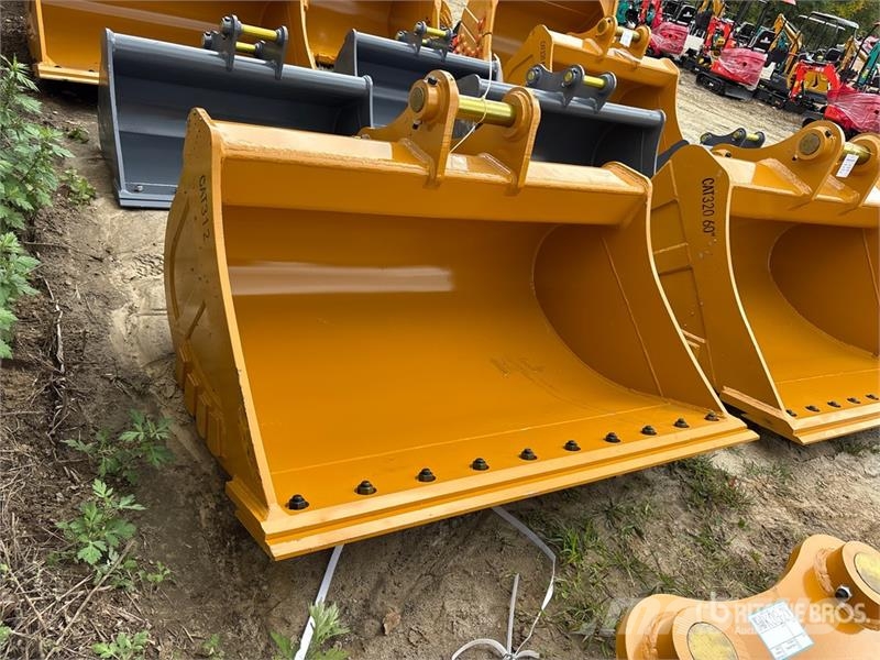 Warrior WBMCC12-1550 61 in Q/C Cleanup Excavator Bucket - Kašike / Korpe