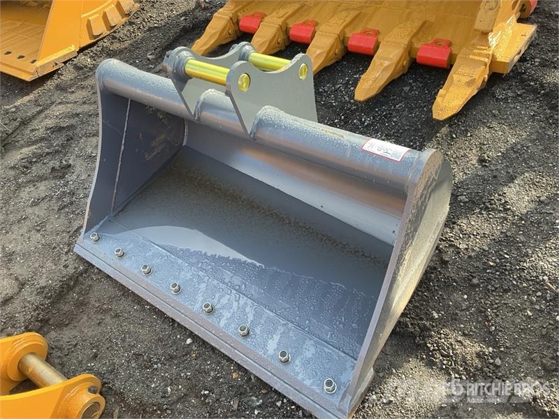Warrior WBMCC5-1220 48 in Cleanup Excavator Bucket - Fits  Buckets