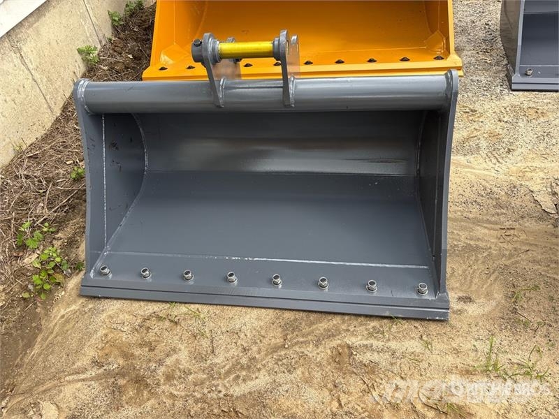 Warrior WBMCC5-1220 48 in Cleanup Excavator Bucket - Fits  دلاء