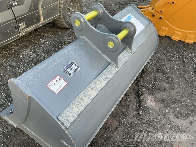 Warrior WBMCC7-1500 59 in Cleanup Excavator Bucket - Fits Buckets