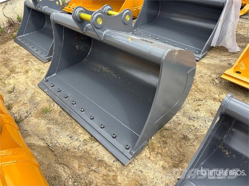 Warrior WBMCC7-1500 59 in Cleanup Excavator Bucket - Fits Kašike / Korpe