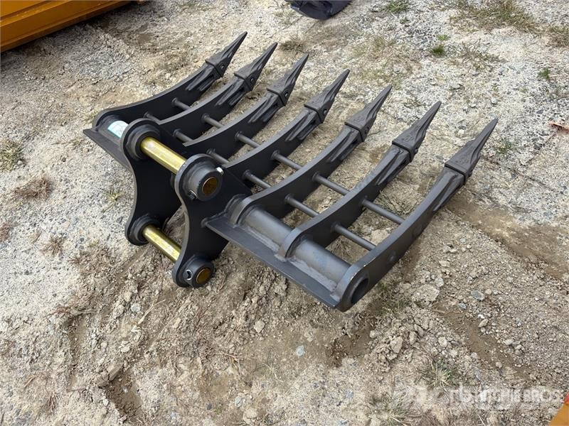 Warrior WBRC05-1000 39 in Excavator Rake - Fits Cat 305 / Okretači i sakupljači sena