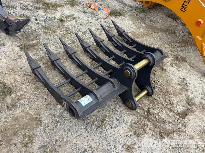 Warrior WBRC05-1000 39 in Excavator Rake - Fits Cat 305 / Okretači i sakupljači sena