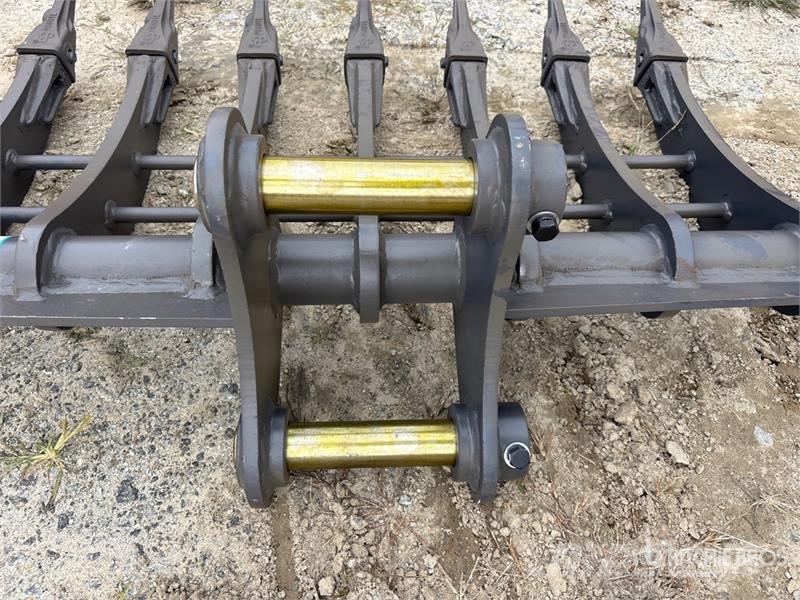 Warrior WBRC05-1000 39 in Excavator Rake - Fits Cat 305 / Okretači i sakupljači sena