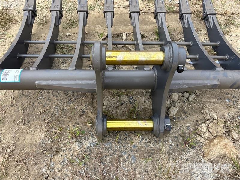 Warrior WBRC07-1200 47 in Excavator Rake - Fits Cat 307 / Okretači i sakupljači sena