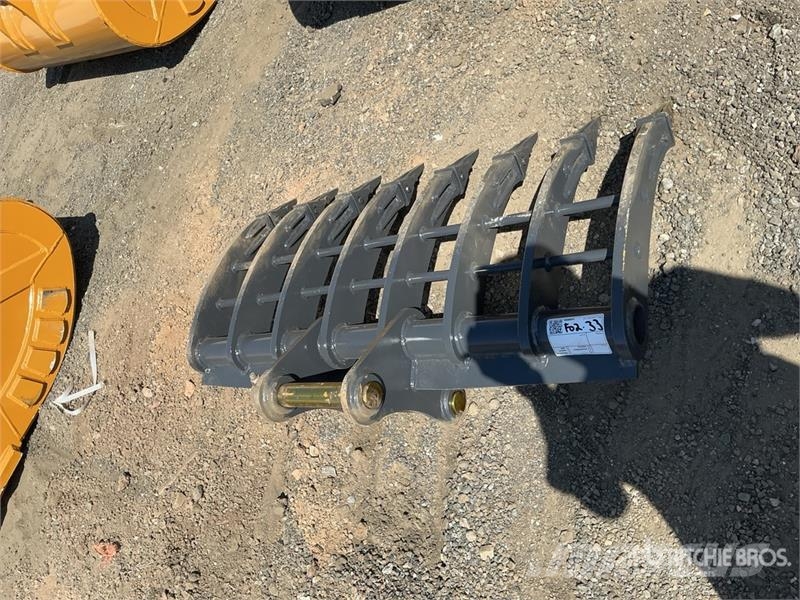 Warrior WBRC07-1200 47 in Excavator Rake - Fits Cat 307 / Raker og høyvendere