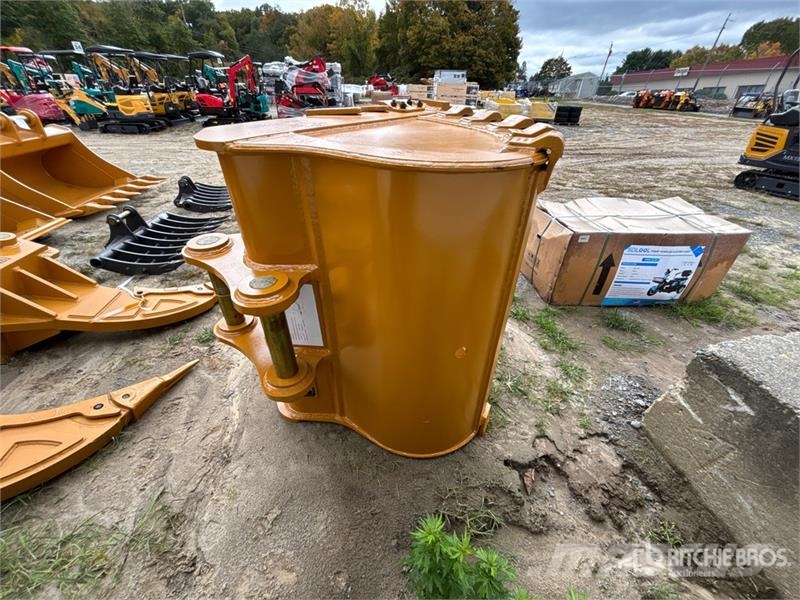 Warrior WBRC20-1400 53 in Digging Excavator Bucket - Fits Baldes