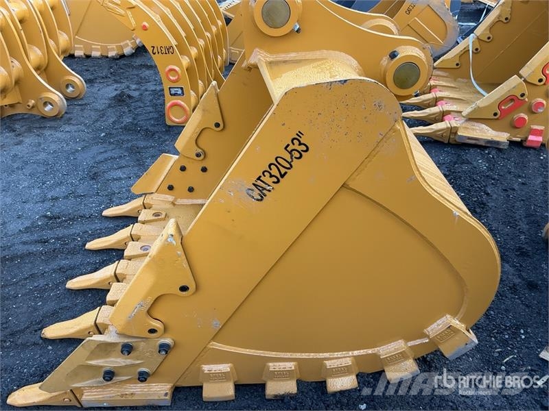 Warrior WBRC20-1400 53 in Digging Excavator Bucket - Fits Žlice