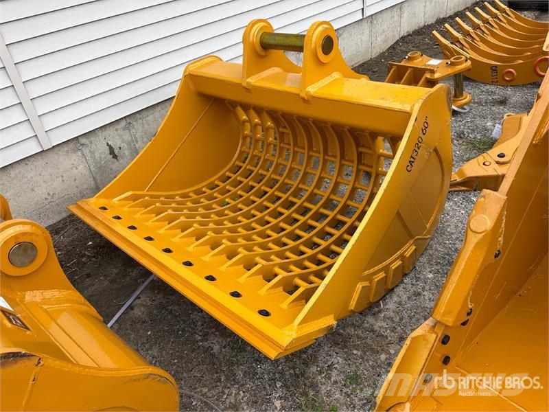 Warrior WBSC20-1500 60 in Skeleton Cleanup Excavator Bucke Baldes