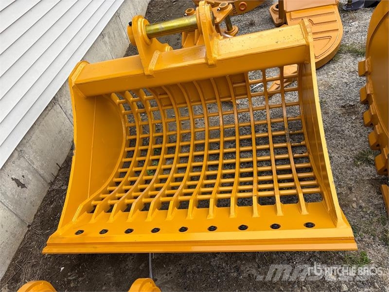 Warrior WBSC20-1500 60 in Skeleton Cleanup Excavator Bucke Baldes