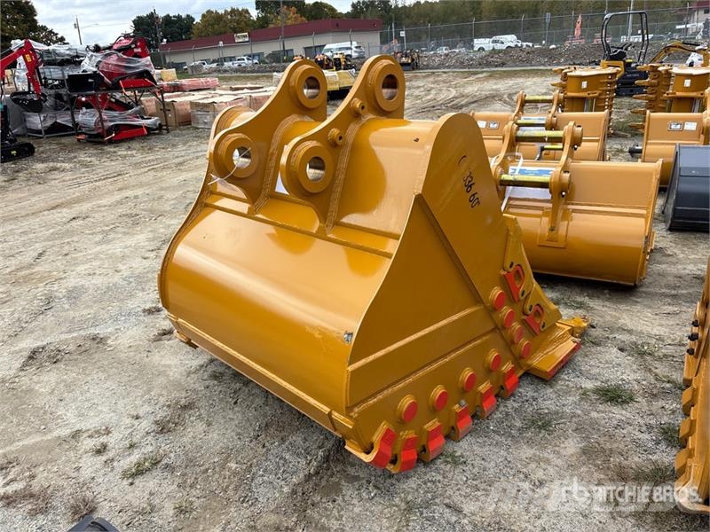 Warrior WBSRC30-1500 59 in Digging Excavator Bucket - Fits Kašike / Korpe