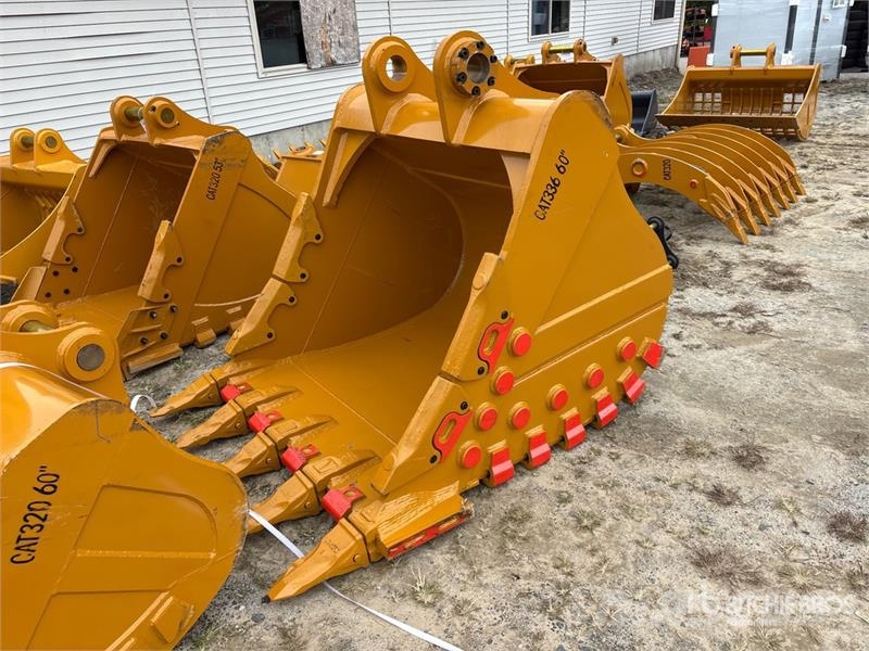 Warrior WBSRC30-1500 59 in Digging Excavator Bucket - Fits Kašike / Korpe