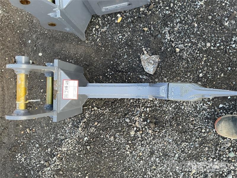Warrior WR05-06 Excavator Ripper - Fits Cat 305 / 5 - 6 to Rahljalniki