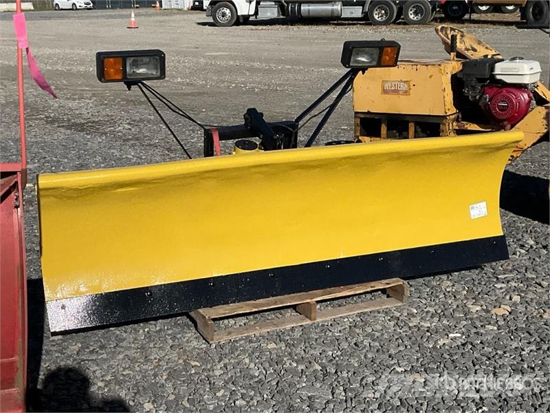 Western 90 in Power Angle Quick attach Snow Plow - Fits Tr Hojas y cuñas quitanieves