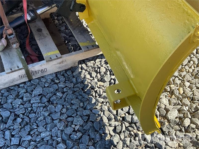Western 90 in Power Angle Quick attach Snow Plow - Fits Tr Hojas y cuñas quitanieves