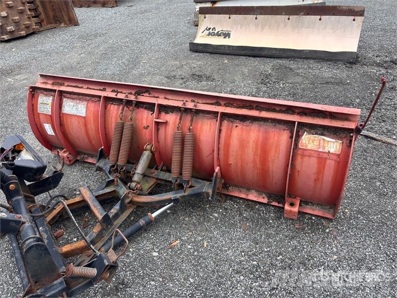 Western Snow Plow حراثات ونصول الجليد