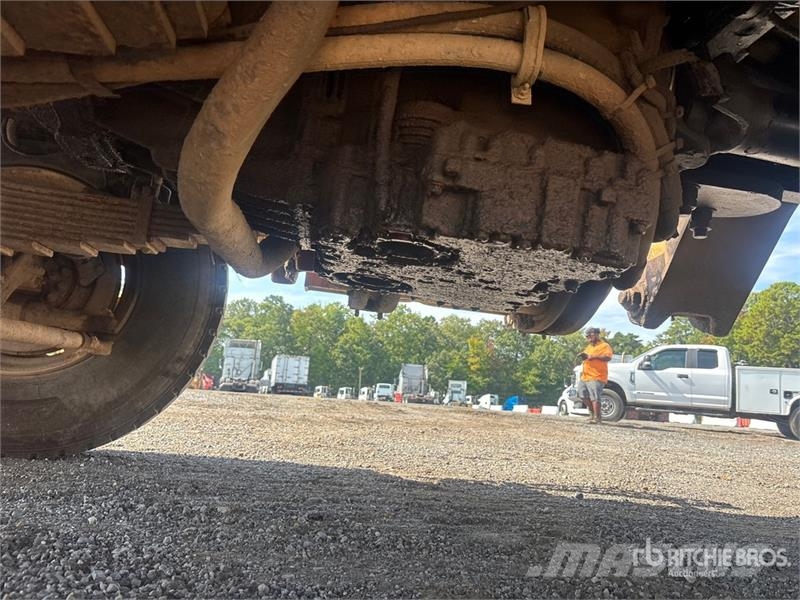 Western Star 130B Knuckle Boom on Western Star 4900SA 8x6 Grapp Grabilice