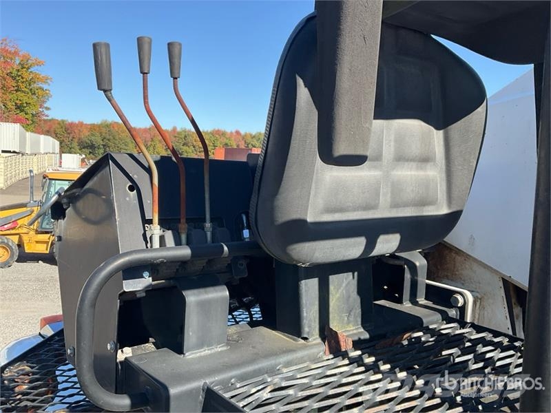 Western Star 24562 5000 lb Straight Boom on Western Star 4700SB Camion plateau ridelle avec grue