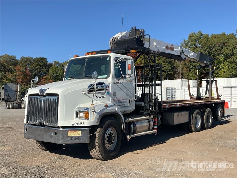 Western Star 24562 5000 lb Straight Boom on Western Star 4700SB Camion plateau ridelle avec grue