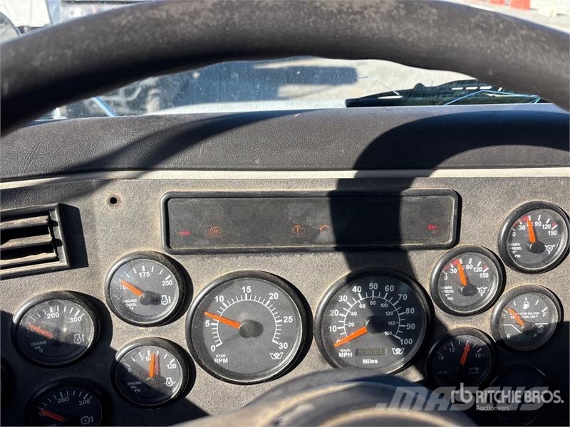 Western Star 24562 5000 lb Knuckle Boom on Western Star 4700 8x Nosturiautot