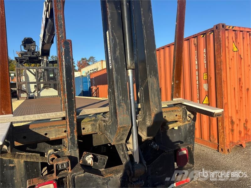 Western Star 24562 5000 lb Knuckle Boom on Western Star 4700 8x Smagās mašīnas ar celtni