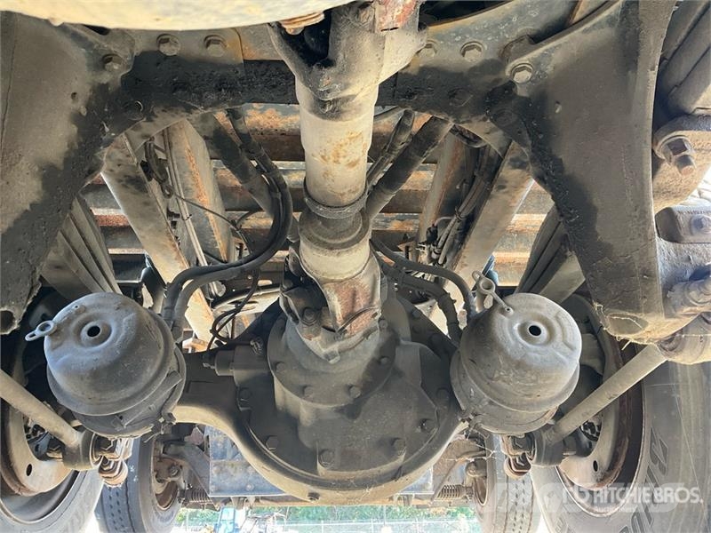 Western Star 24562 5000 lb Straight Boom on Western Star 4700SB Camion plateau ridelle avec grue