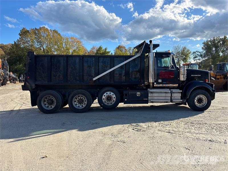 Western Star 4900 8x4 Tri/A Dump Truck Kipper