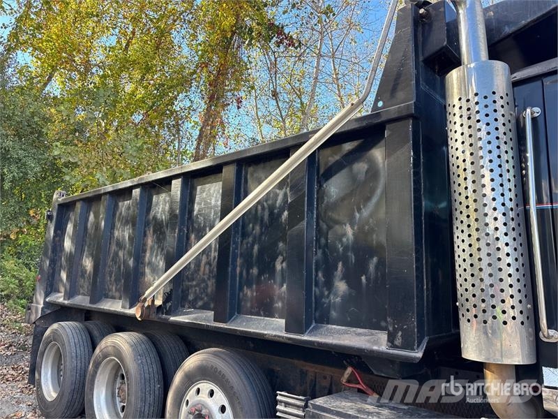 Western Star 4900 8x4 Tri/A Dump Truck Kipper