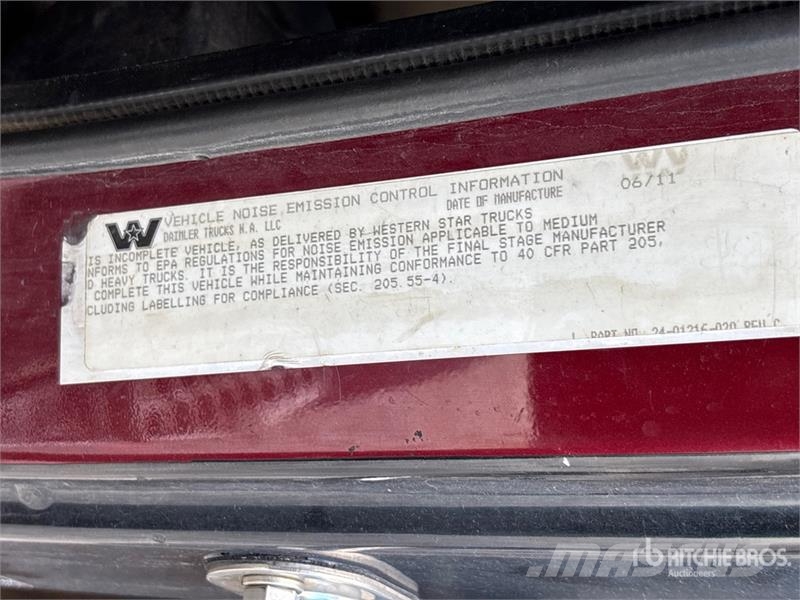 Western Star 4900 8x4 Tri/A Dump Truck Kipper