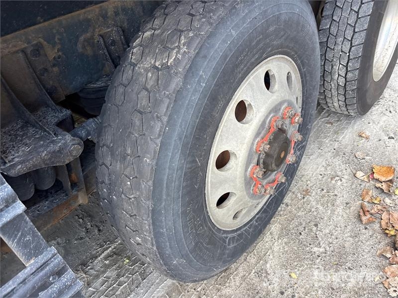 Western Star 4900 8x4 Tri/A Dump Truck Kipper