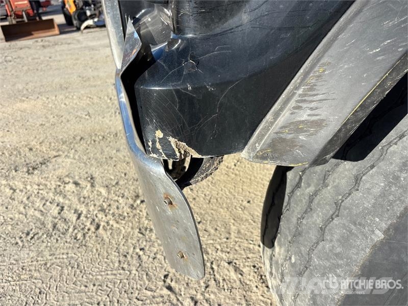 Western Star 4900 8x4 Tri/A Dump Truck Kipper