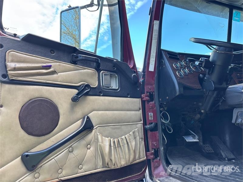 Western Star 4900 8x4 Tri/A Dump Truck Kipper