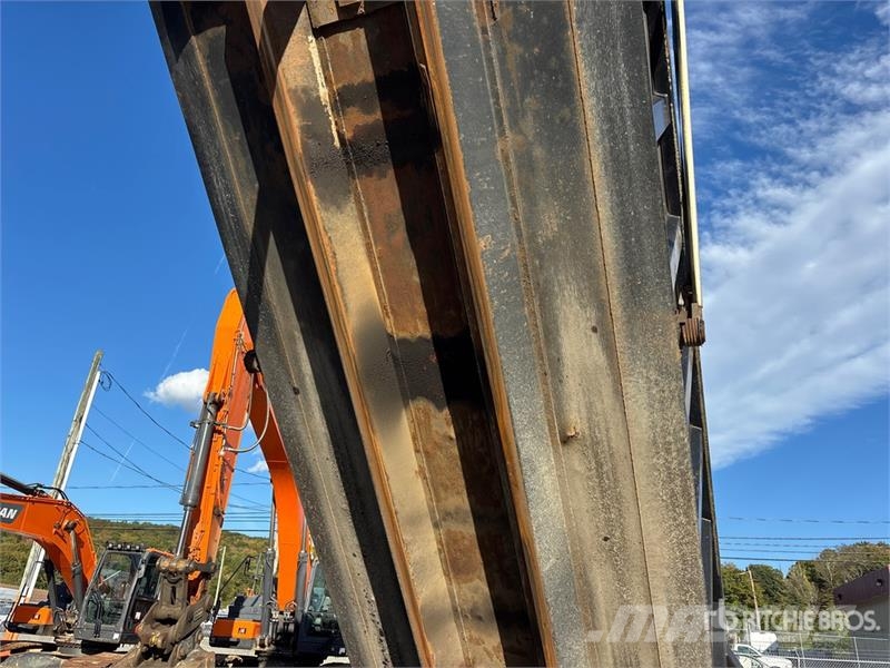 Western Star 4900 8x4 Tri/A Dump Truck Kipper