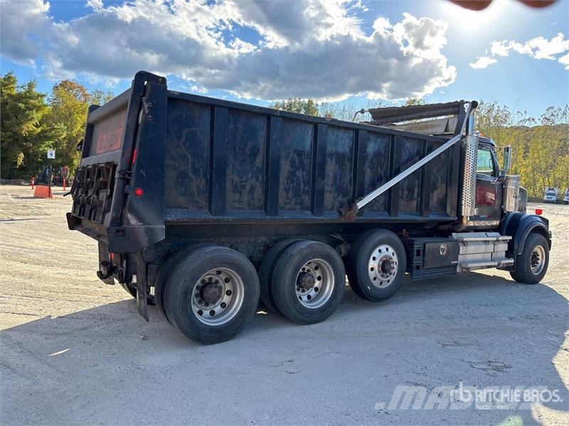 Western Star 4900 8x4 Tri/A Dump Truck Kipper