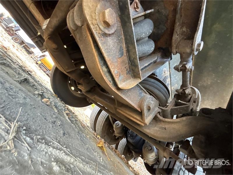 Western Star 4900 8x4 Tri/A Dump Truck Kipper